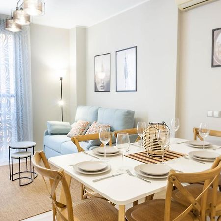 Luxury Apartment Dos Aceras Малага Екстериор снимка