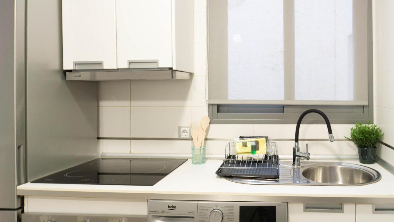 Luxury Apartment Dos Aceras Малага Екстериор снимка
