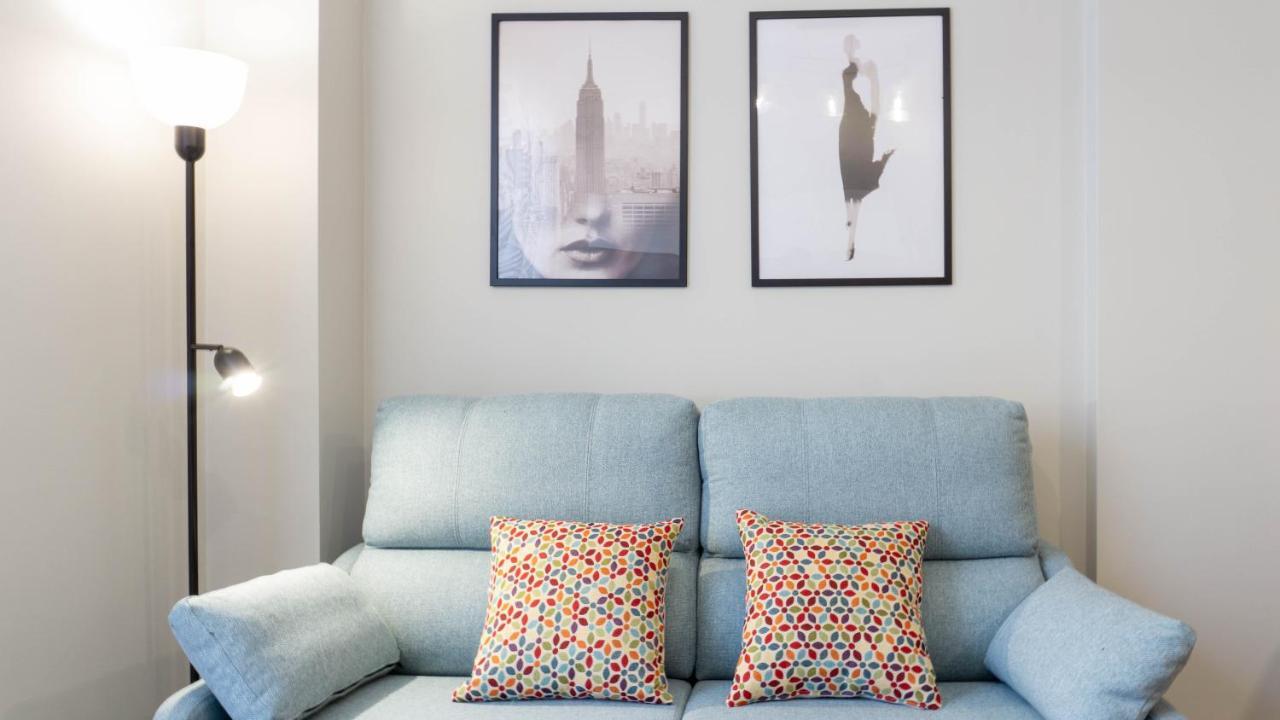 Luxury Apartment Dos Aceras Малага Екстериор снимка
