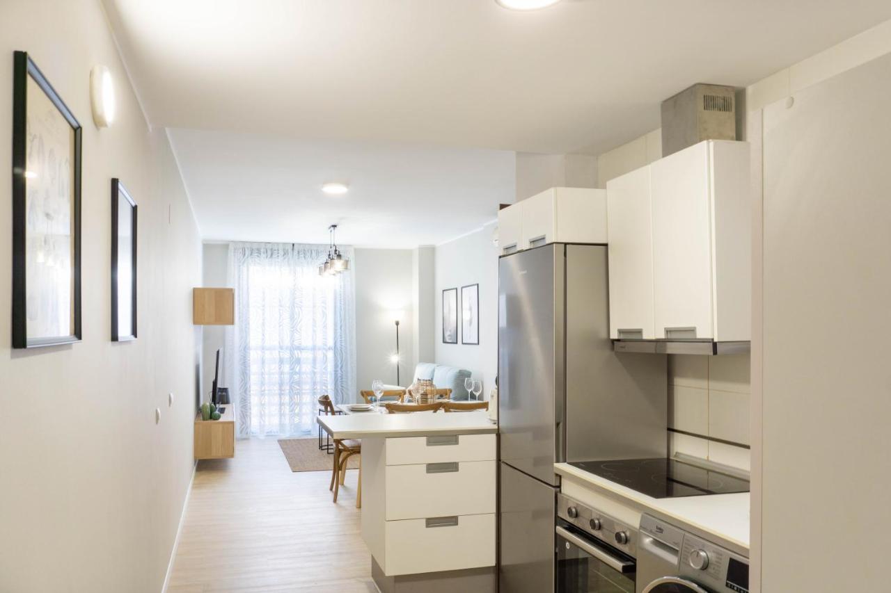 Luxury Apartment Dos Aceras Малага Екстериор снимка