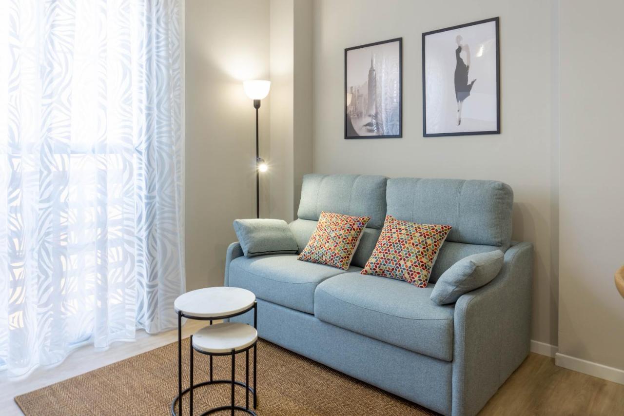 Luxury Apartment Dos Aceras Малага Екстериор снимка