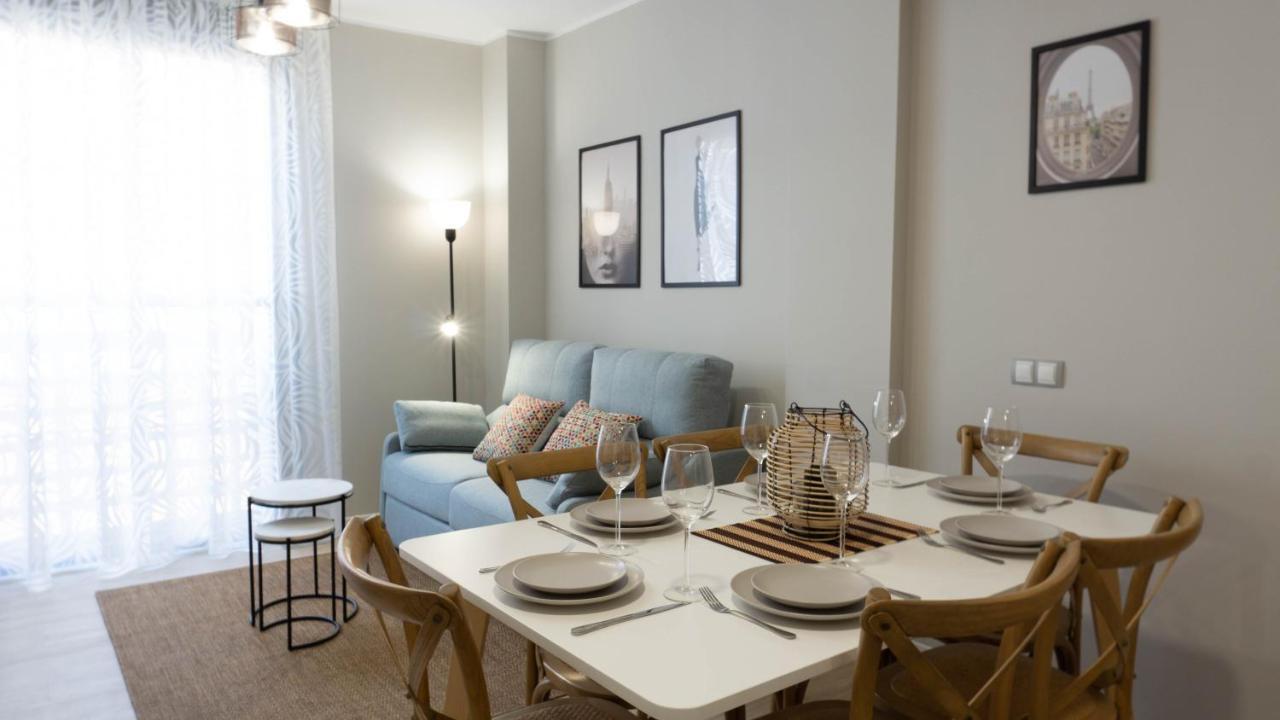 Luxury Apartment Dos Aceras Малага Екстериор снимка