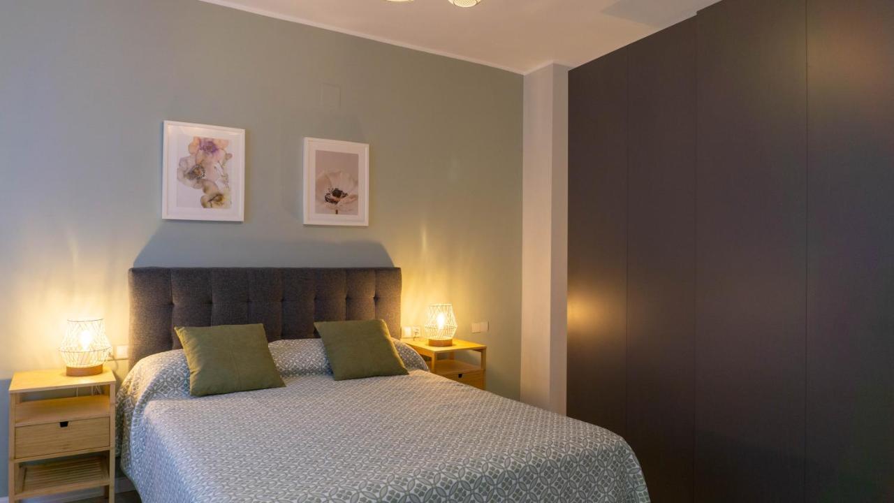 Luxury Apartment Dos Aceras Малага Екстериор снимка